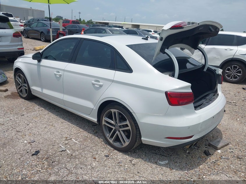 Vin: waucugff4la005218, lot: 45976817, audi a3 premium plus 40 tfsi front-wheel drive s tronic 20203