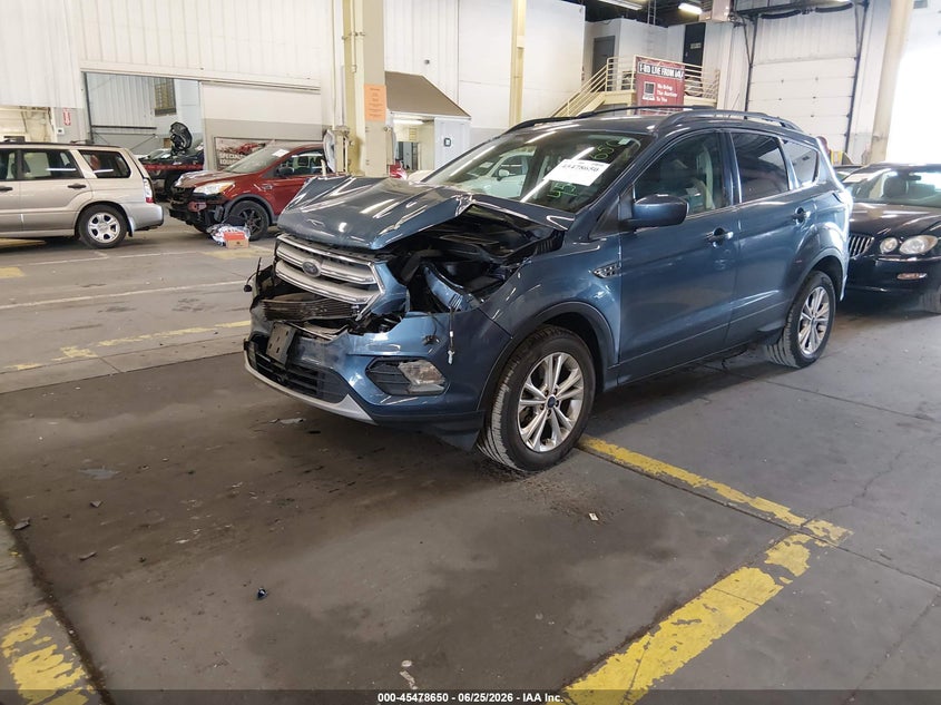 Vin: 1fmcu9gd8juc36299, lot: 45976825, ford escape se 20182