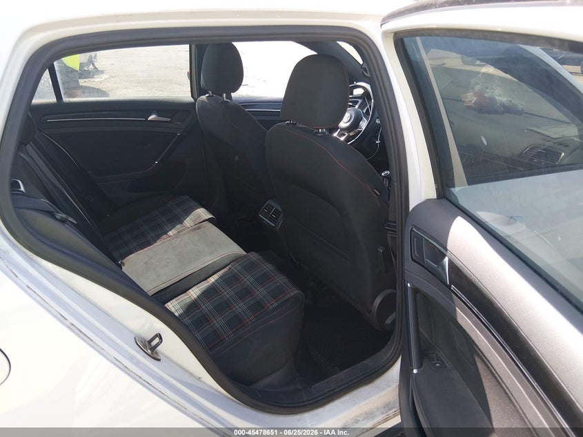2015 Volkswagen Golf Gti 2.0T S 4-Door VIN: 3VW5T7AU9FM016014 Lot: 45478651