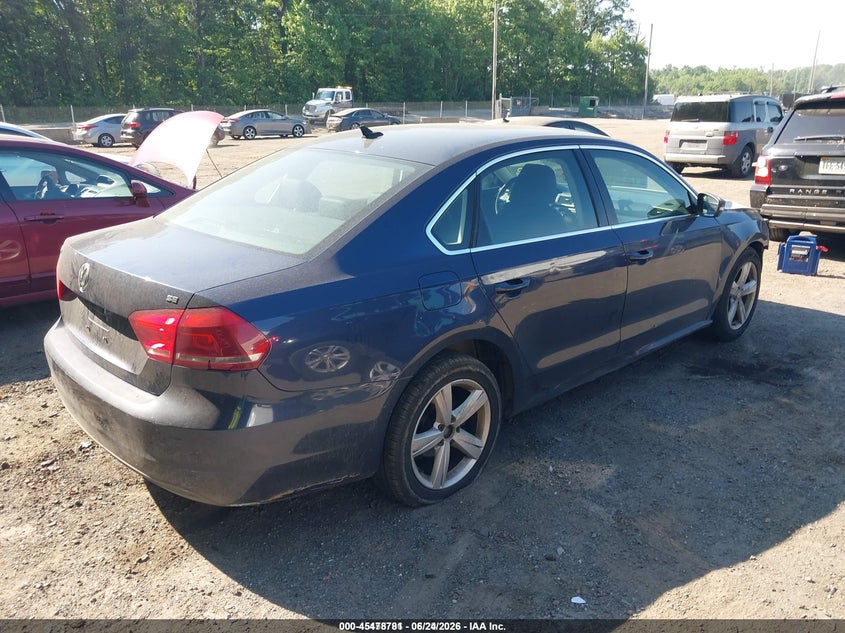 2013 VOLKSWAGEN PASSAT auction photo 4
