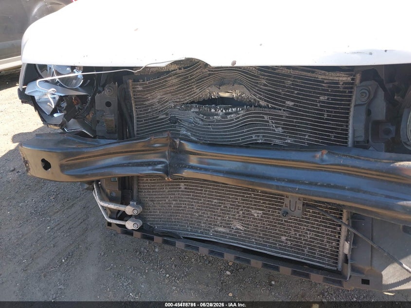 2013 VOLKSWAGEN PASSAT auction photo 6