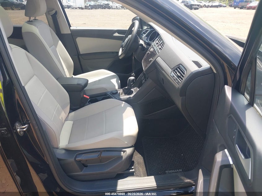 2021 VOLKSWAGEN TIGUAN auction photo 5