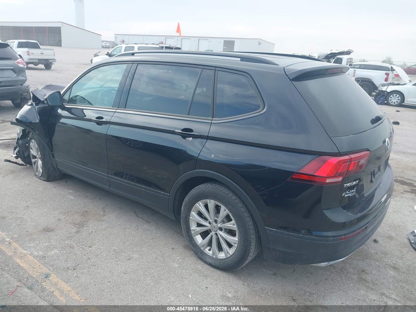 2018 VOLKSWAGEN TIGUAN auction photo 3
