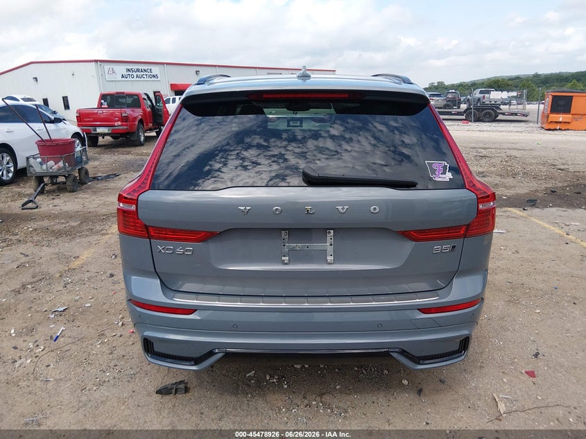 2024 VOLVO XC60 B5 PLUS DARK THEME · Фото 16