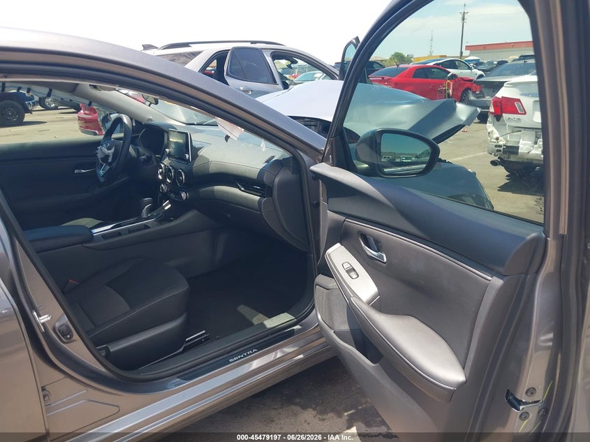 2025 NISSAN SENTRA auction photo 5