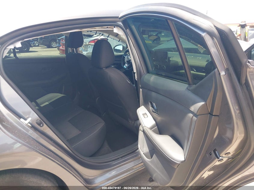 2025 NISSAN SENTRA auction photo 8