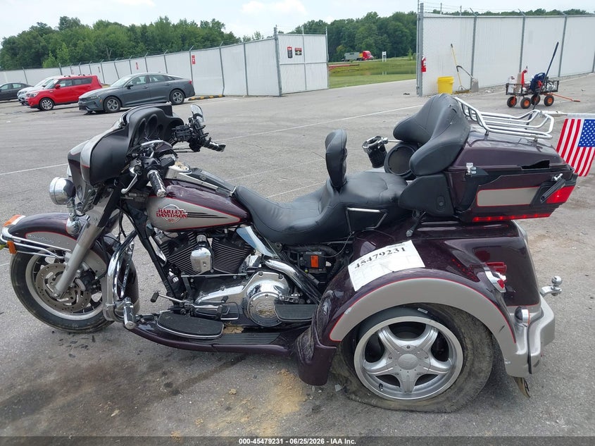 2007 Harley-Davidson Flhtcui VIN: 1HD1FC4167Y618456 Lot: 45479231