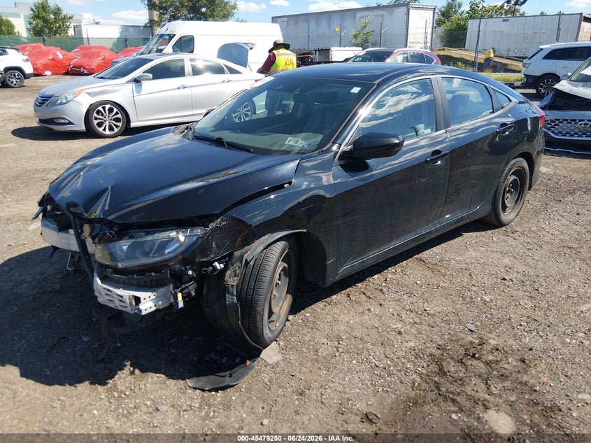2019 Honda Civic, Normal Wear & Tear, IAAI, VIN 2HGFC2F61KH552938 — photo 2