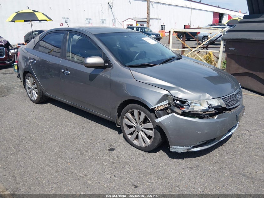 Vin: knafw4a35b5395322, lot: 45977568, kia forte sx 2011 img_1