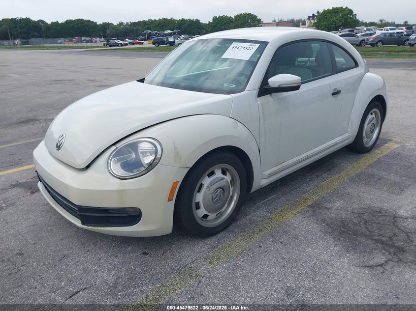 2015 Volkswagen Beetle 1.8t Classic 3VWF17AT3FM653675 photo 1