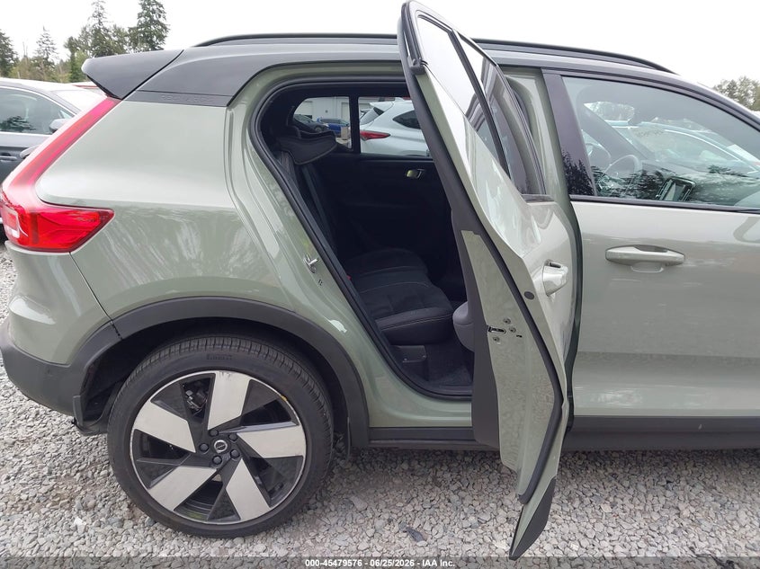 2023 Volvo Xc40 Recharge Pure Electric Twin Ultimate VIN: YV4ED3UMXP2038792 Lot: 45479576