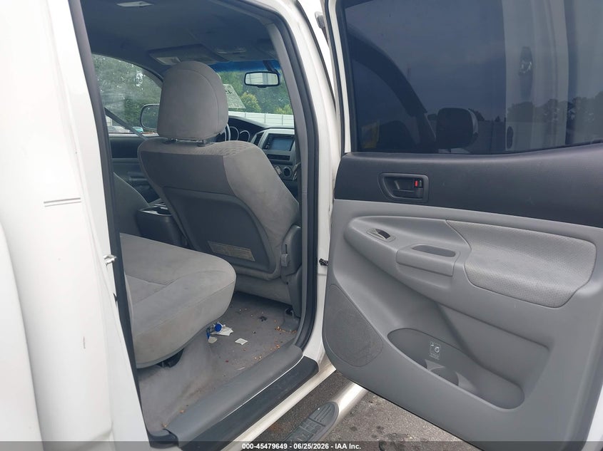 2010 TOYOTA TACOMA auction photo 8