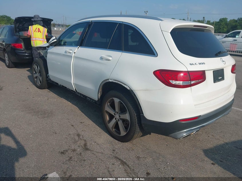 Vin: wdc0g4jb7hf167171, lot: 45977828, mercedes-benz glc 300 20173