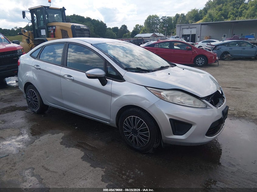 Vin: 3fadp4bj5dm195077, lot: 45977843, ford fiesta se 2013 img_1