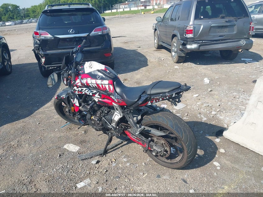 2016 YAMAHA FZ07 auction photo 3