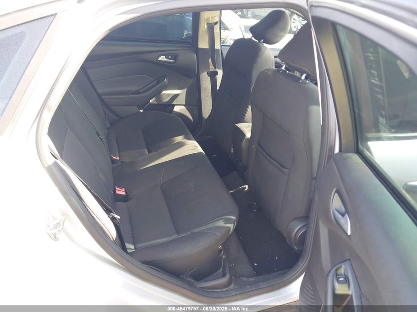 2015 FORD FOCUS auction photo 8