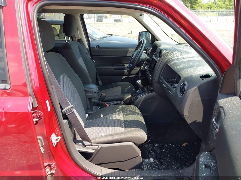 2014 JEEP PATRIOT auction photo 5
