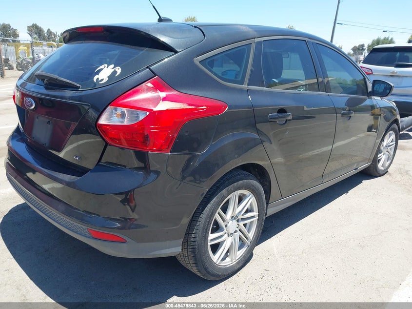 Vin: 1fahp3k23cl111990, lot: 45978018, ford focus se 20124