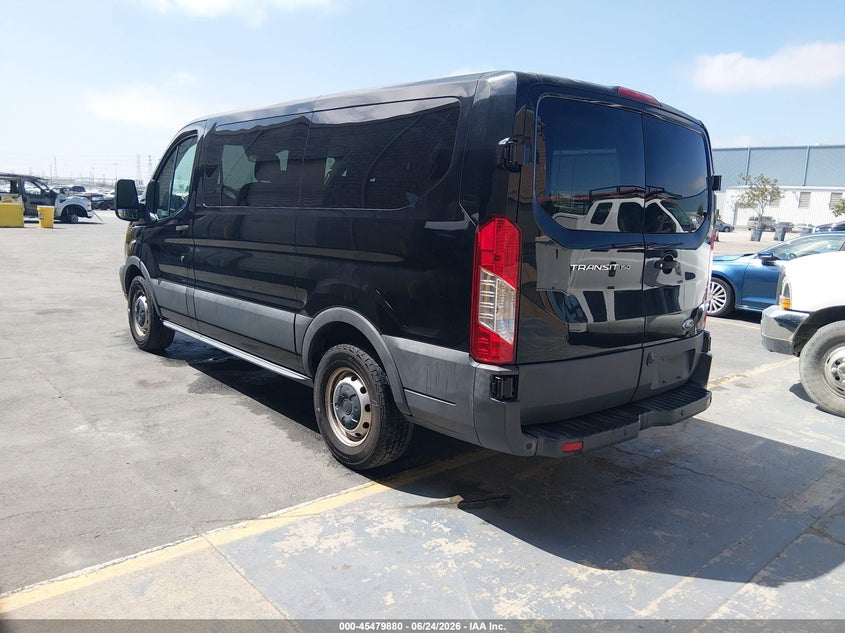 2018 FORD TRANSIT-150 auction photo 3