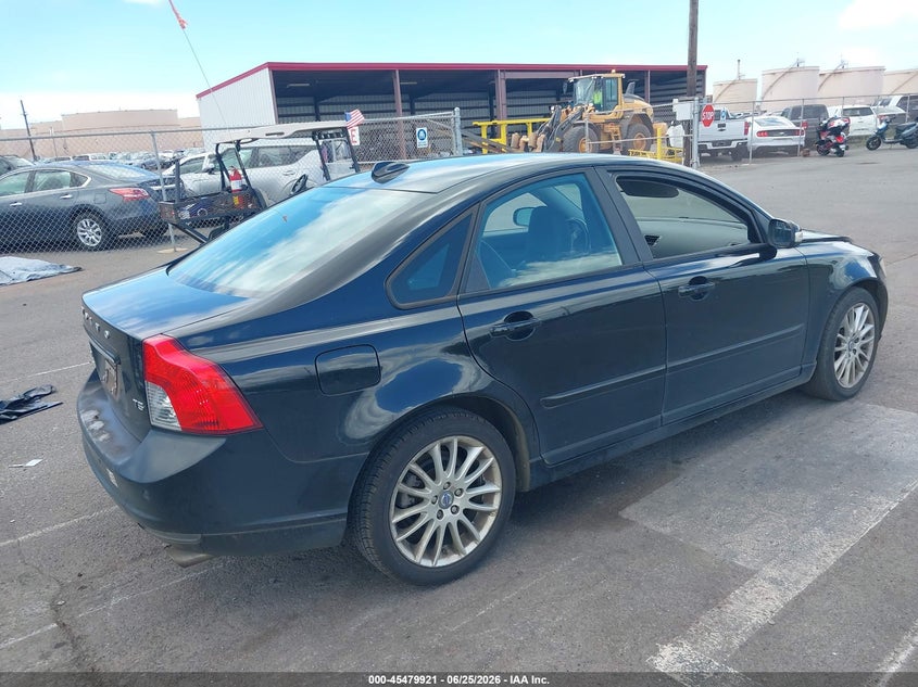 2011 VOLVO S40 auction photo 4