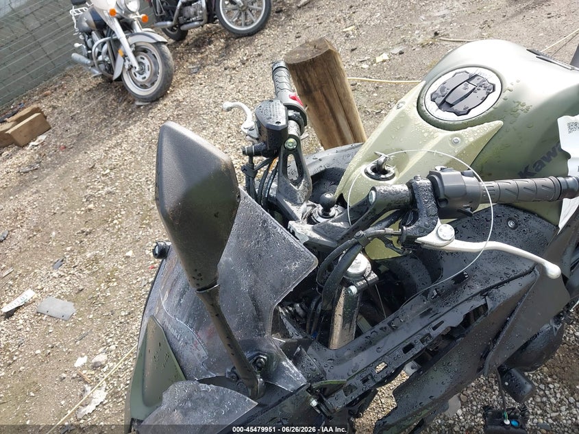 2024 Kawasaki Ex650 R VIN: ML5EXER1XRDAD5024 Lot: 45479951