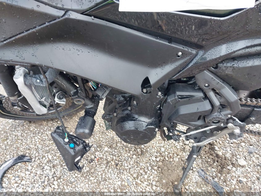 2024 Kawasaki Ex650 R VIN: ML5EXER1XRDAD5024 Lot: 45479951