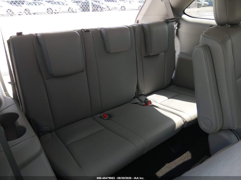 TOYOTA HIGHLANDER - zdjęcie 18