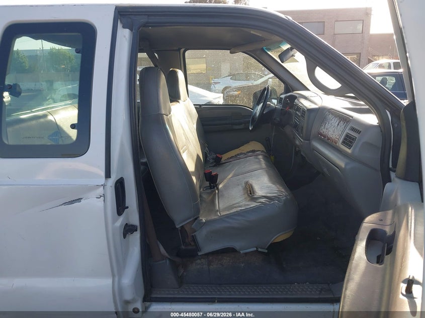 2000 FORD F-250 auction photo 5