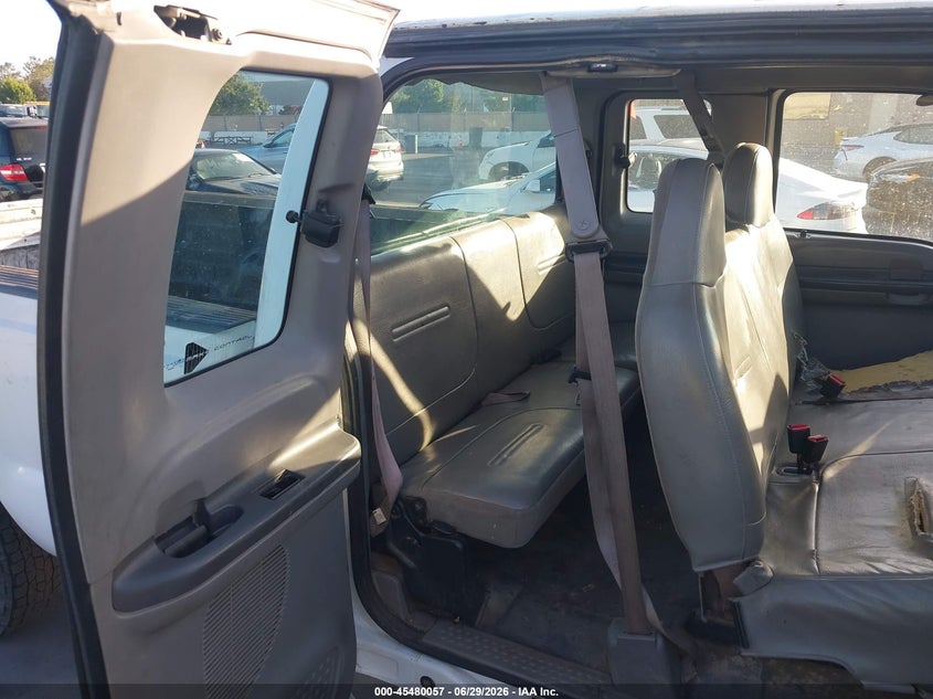 2000 FORD F-250 auction photo 8
