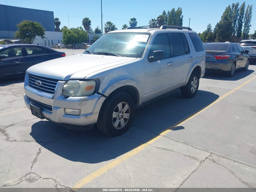 2010 Ford Explorer Xlt 1FMEU7DE2AUB03452 photo 1