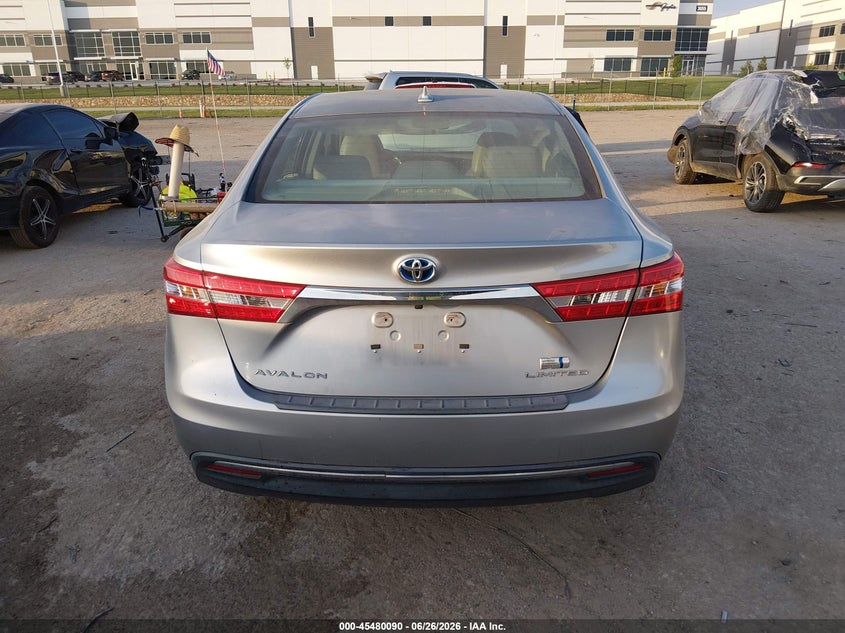 AtlanticExpress - Toyota Avalon Hybrid