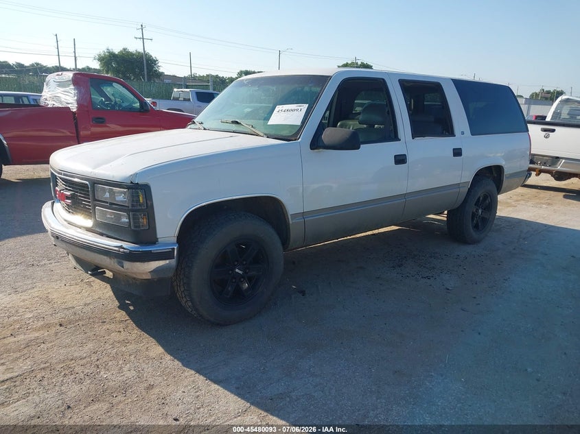 1999 GMC SUBURBAN auction photo 2