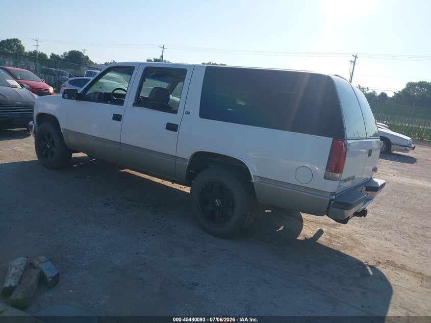 1999 GMC SUBURBAN auction photo 3