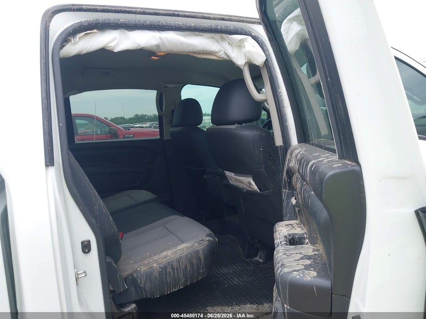 2019 NISSAN TITAN auction photo 8