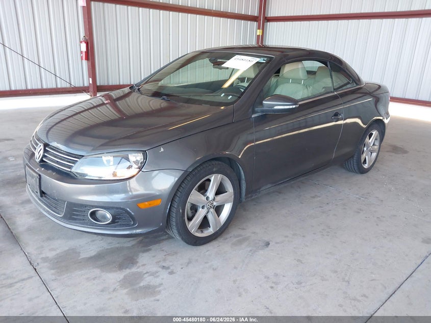 2012 Volkswagen Eos, Normal Wear & Tear, IAAI, VIN WVWFW7AH1CV018651 — photo 2