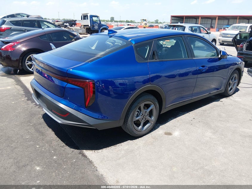 Vin: 3kpft4de3se119976, lot: 45978380, kia k4 lxs 20254