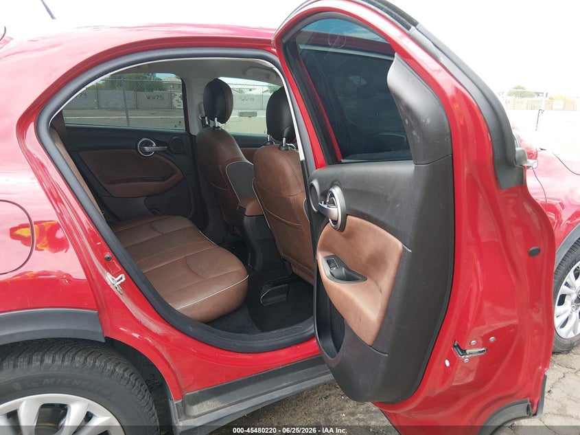 2017 Fiat 500X Lounge Fwd VIN: ZFBCFXDBXHP517392 Lot: 45480220