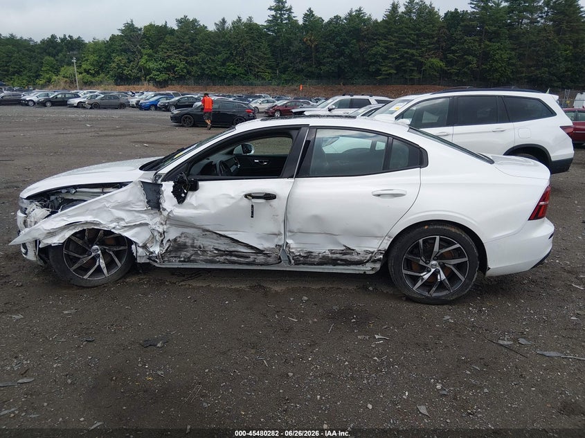 2020 Volvo S60 T6 Momentum VIN: 7JRA22TK8LG046910 Lot: 45480282