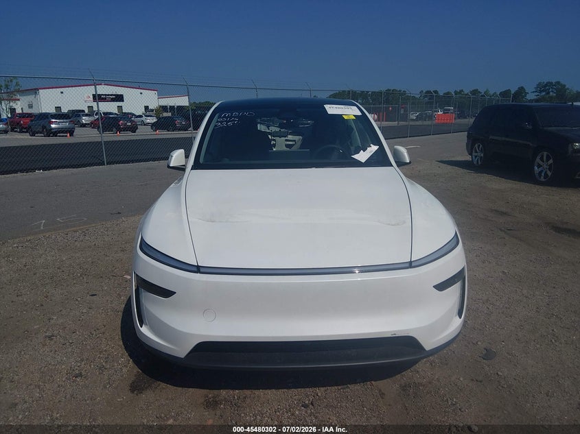 TESLA MODEL Y - zdjęcie 13
