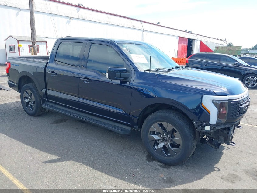 Vin: 1ft6w5l7xrwg16684, lot: 45978485, ford f-150 lightning lariat 2024 img_1