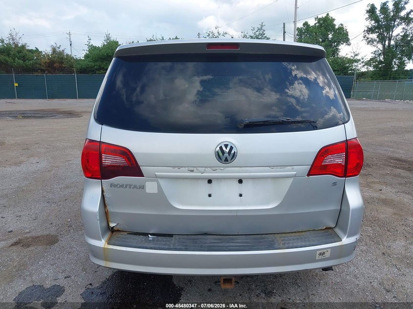 2011 Volkswagen Routan S VIN: 2V4RW4DG8BR738955 Lot: 45480347