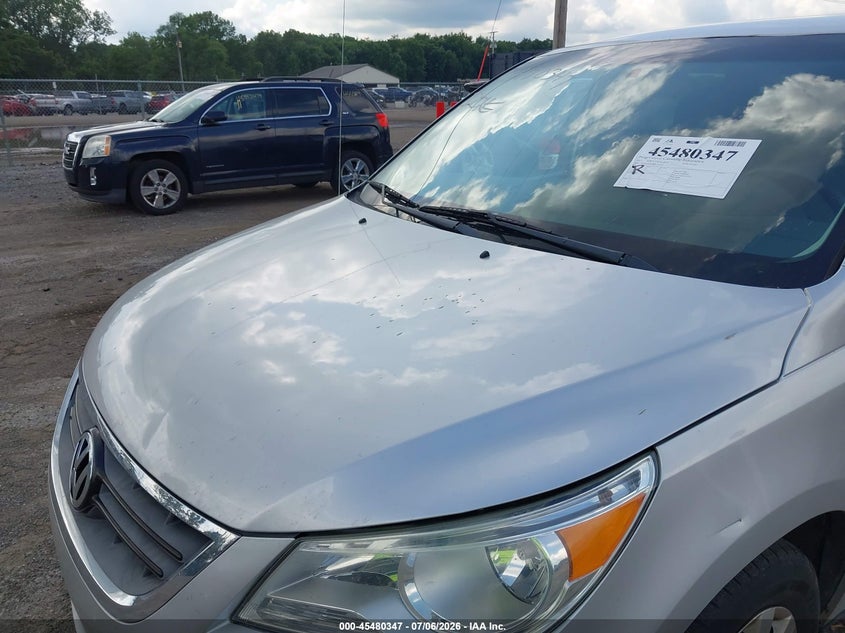 2011 Volkswagen Routan S VIN: 2V4RW4DG8BR738955 Lot: 45480347