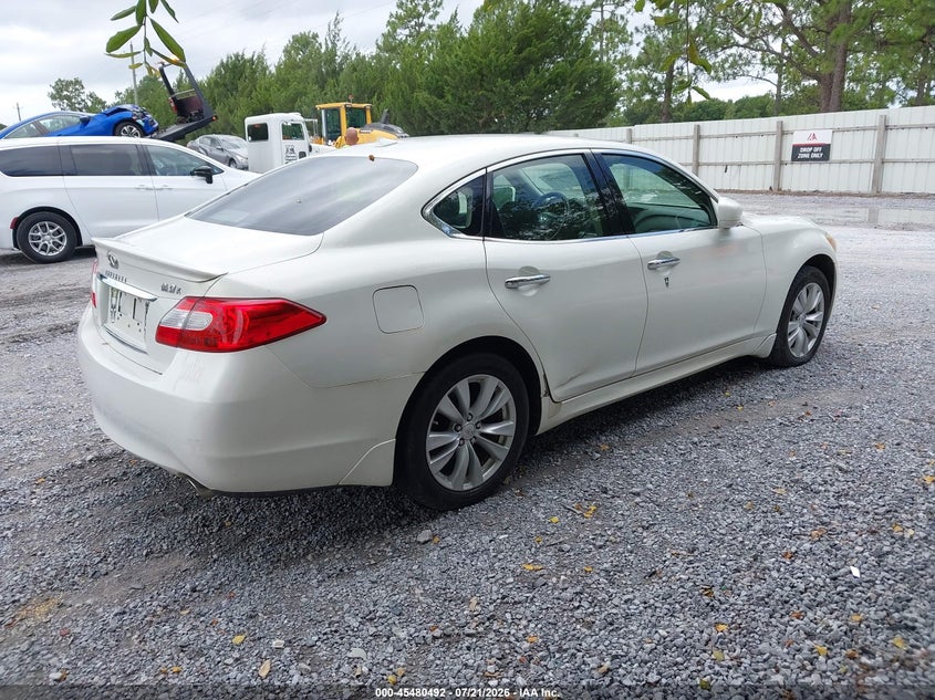 2011 INFINITI M37X auction photo 4