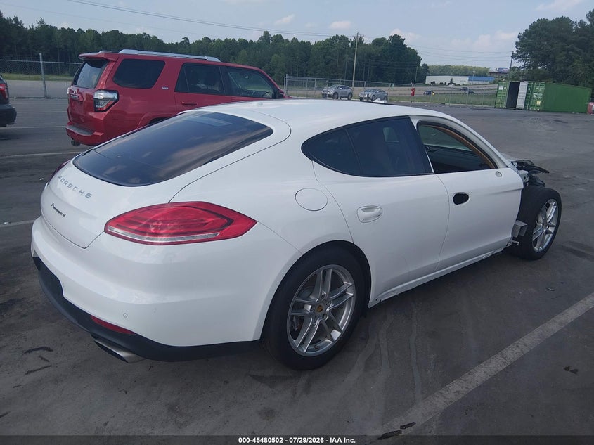 2016 PORSCHE PANAMERA auction photo 4