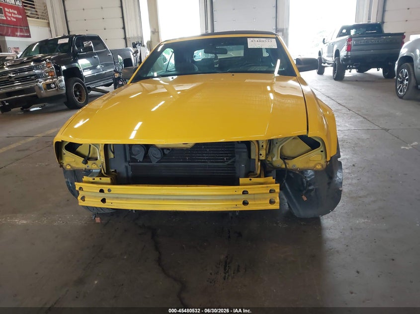 2005 FORD MUSTANG auction photo 6