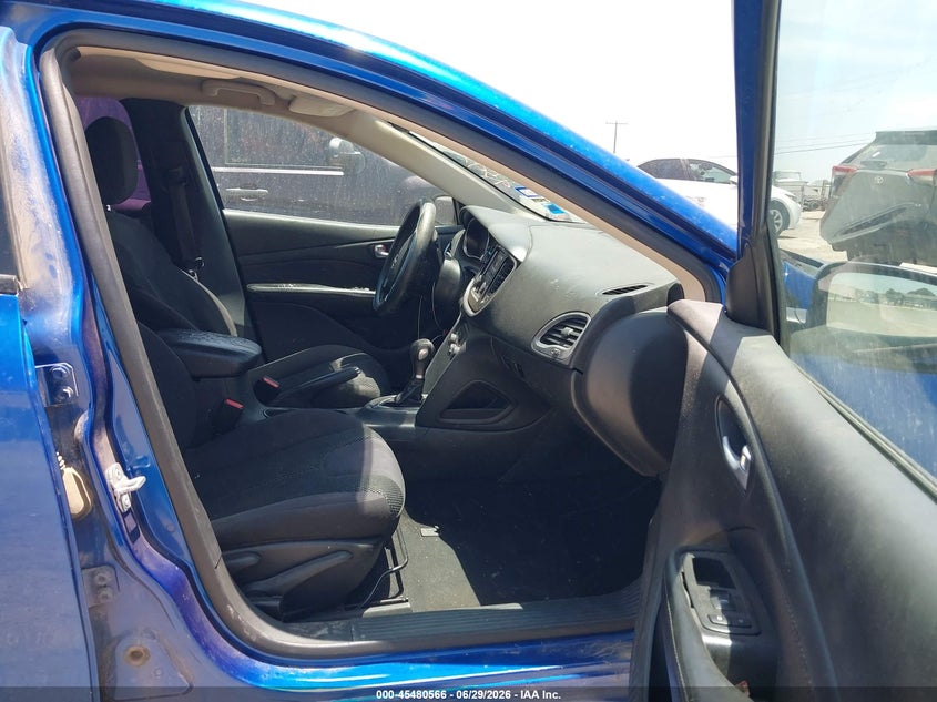 2014 DODGE DART SE · Фото 5