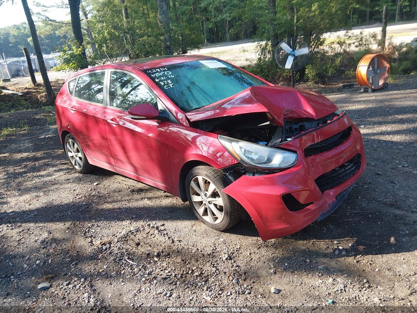 2013 HYUNDAI ACCENT SE