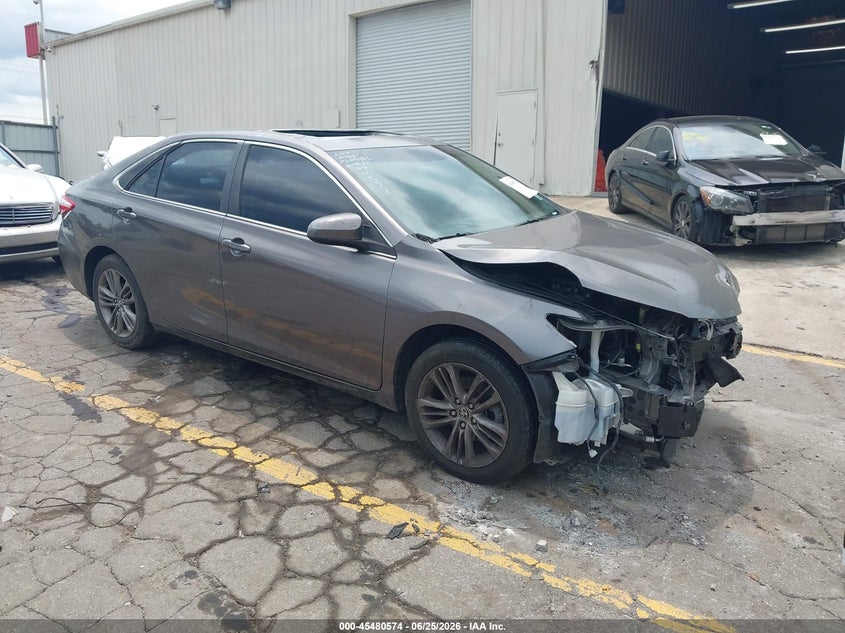2016 Toyota Camry SE