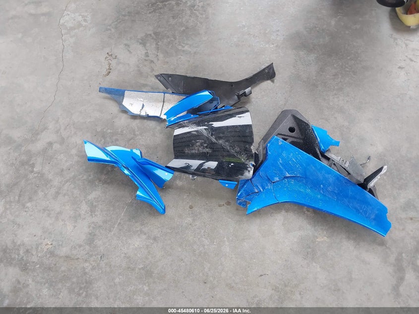 2025 Suzuki Gsx800 F VIN: JS1EM13B5S7100371 Lot: 45480610