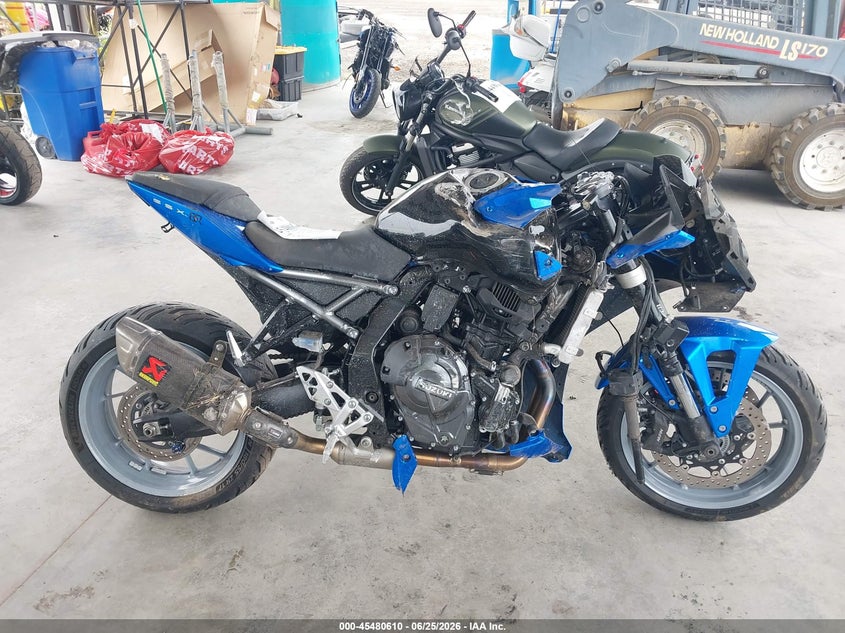 2025 Suzuki Gsx800 F VIN: JS1EM13B5S7100371 Lot: 45480610